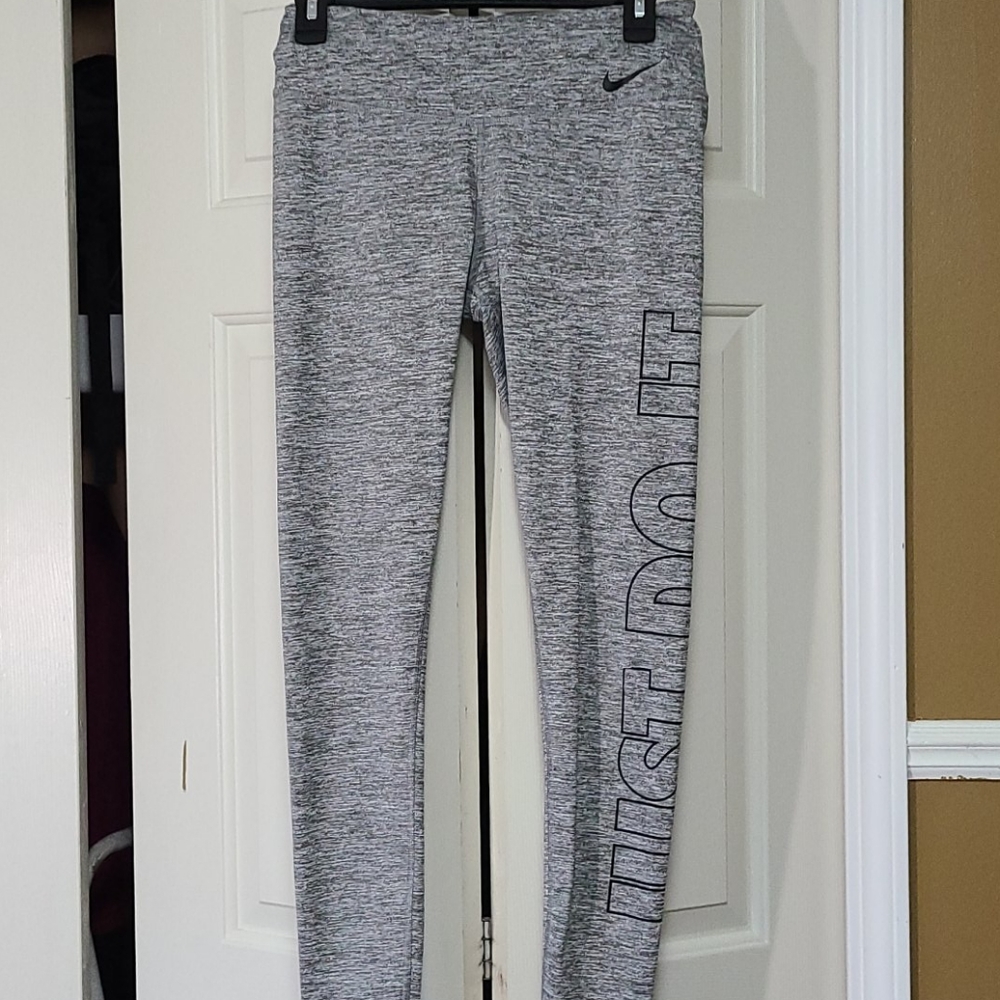 Nike leggings